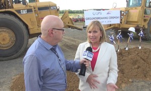 GlobeSt.com NJ editor Steve Lubetkin interviews NJ Lt. Gov. Kim Guadagno at the groundbreaking in Florence Township, NJ (Jake Kozmor Photo/StateBroadcastNews.com. Used by permission)