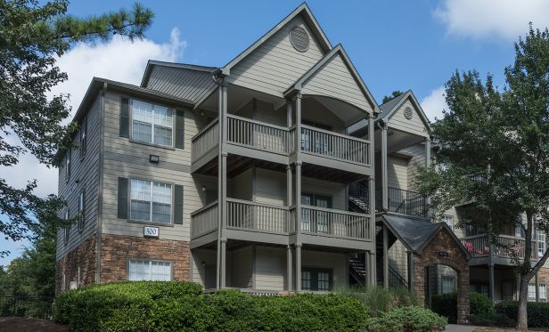  The Reserve at Gwinnett, a 370-unit apartment property located in Norcross, GA, has traded hands. 