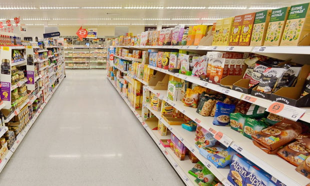 Value grocery stores outperform traditional grocers in visit growth
