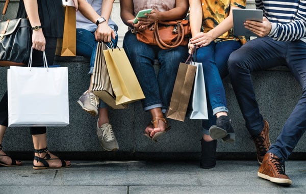 Fake paper bags are the latest buzz in the malls, Economy