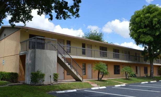 Palm Hill Apartments, a 224-unit multifamily property in West Palm Beach, FL, has traded hands. 