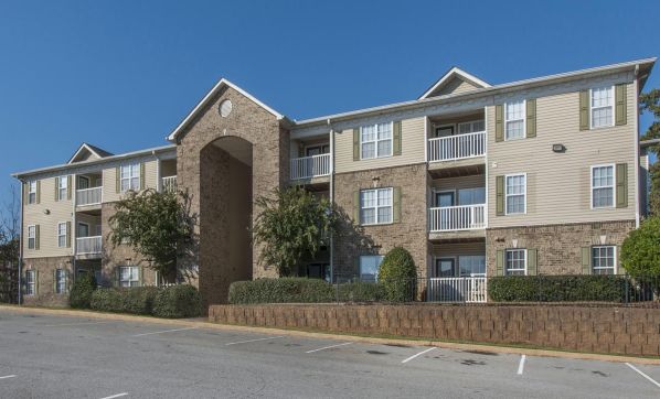 Hamilton Point Investments acquired the 276-unit The Retreat at Stonecrest, located in Lithonia, for $23 million.