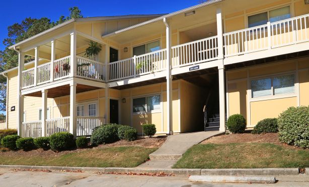 A three-property multifamily portfolio located in Northeast Atlanta has traded hands.