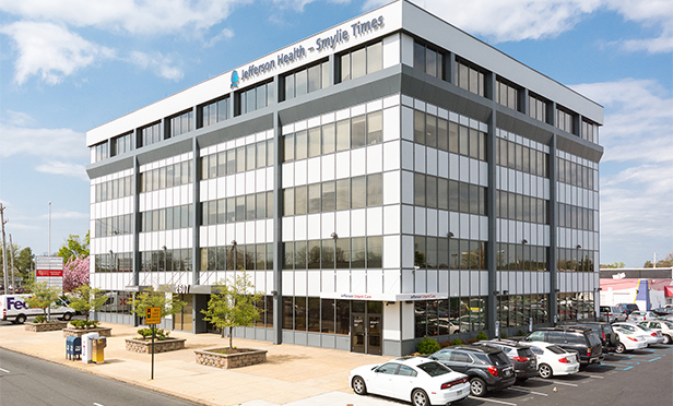 One of the two buildings in the medical portfolio on Roosevelt Blvd., Philadelphia, PA, being marketed by HFF.