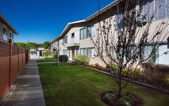 Harbor Townhouse Apartments, a well-maintained 84-unit complex sold for $258,000 per unit.