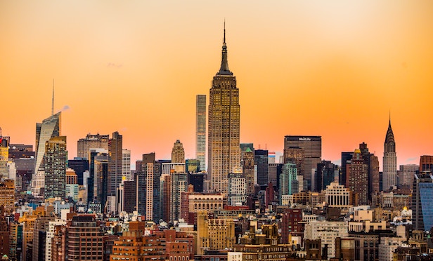 New York skyline/ Photo by Michael Discenza on Unsplash
